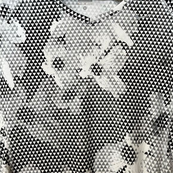 NIKE Dri-Top Floral Short Sleeved Black White Top Running Women’s Size Small - Picture 3 of 6